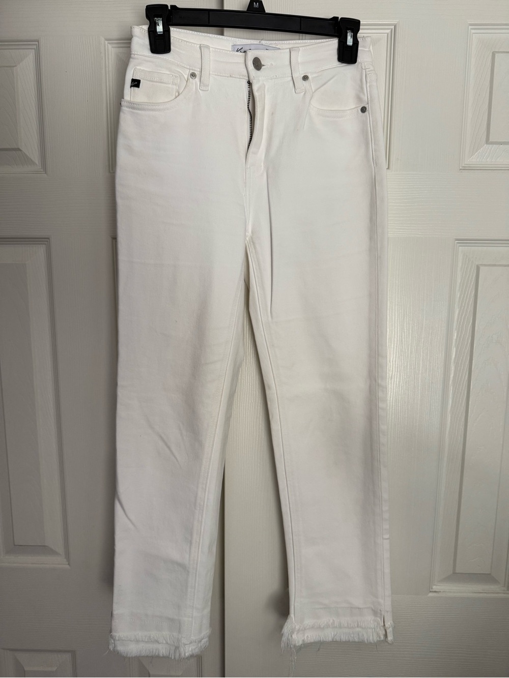 KanCan White Cropped Straight Jeans with Frayed Hem